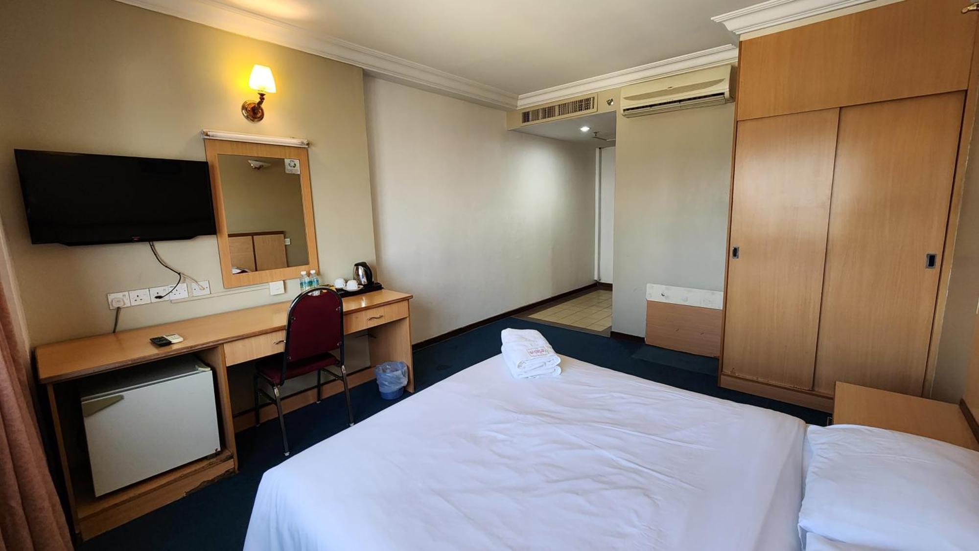 Fair Park Hotel Іпох Номер фото
